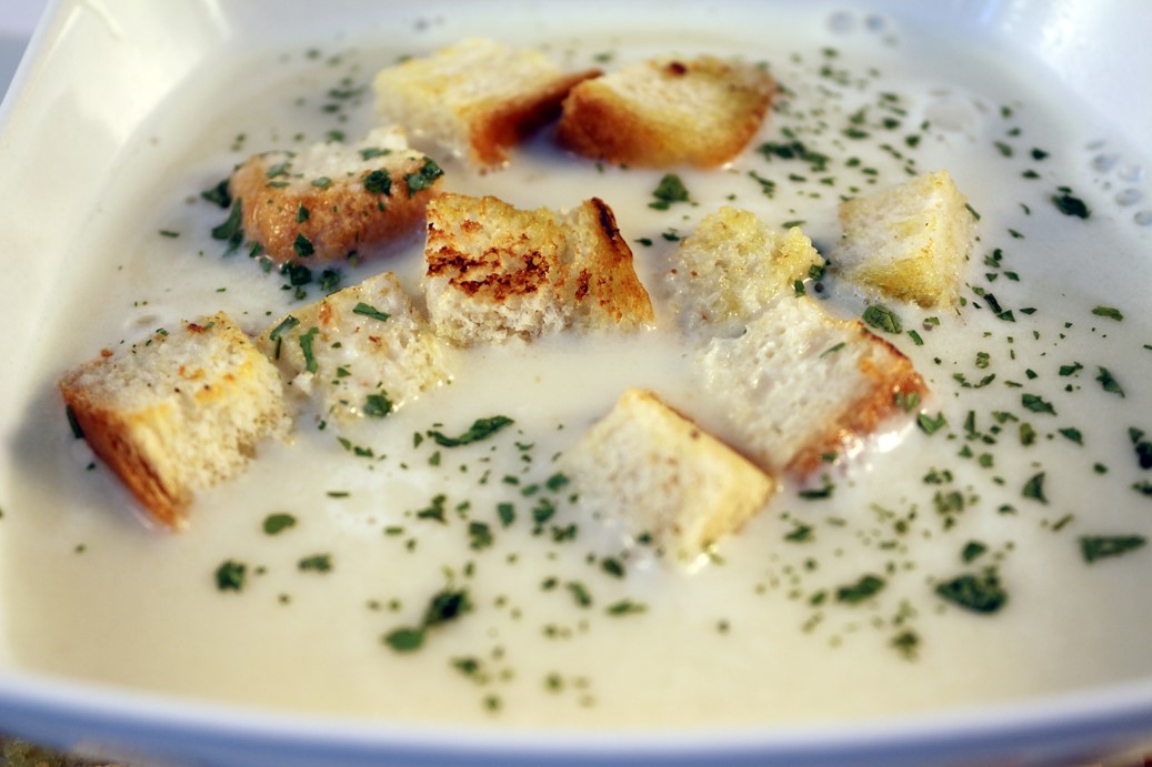 Knoblauchcremesuppe